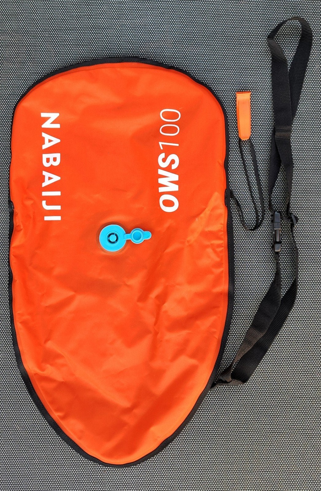 DECATHLON Boei OWS 100 openwaterzwemmen oranje ZGAN, Watersport en Boten, Watersportkleding, Ophalen of Verzenden, Zo goed als nieuw