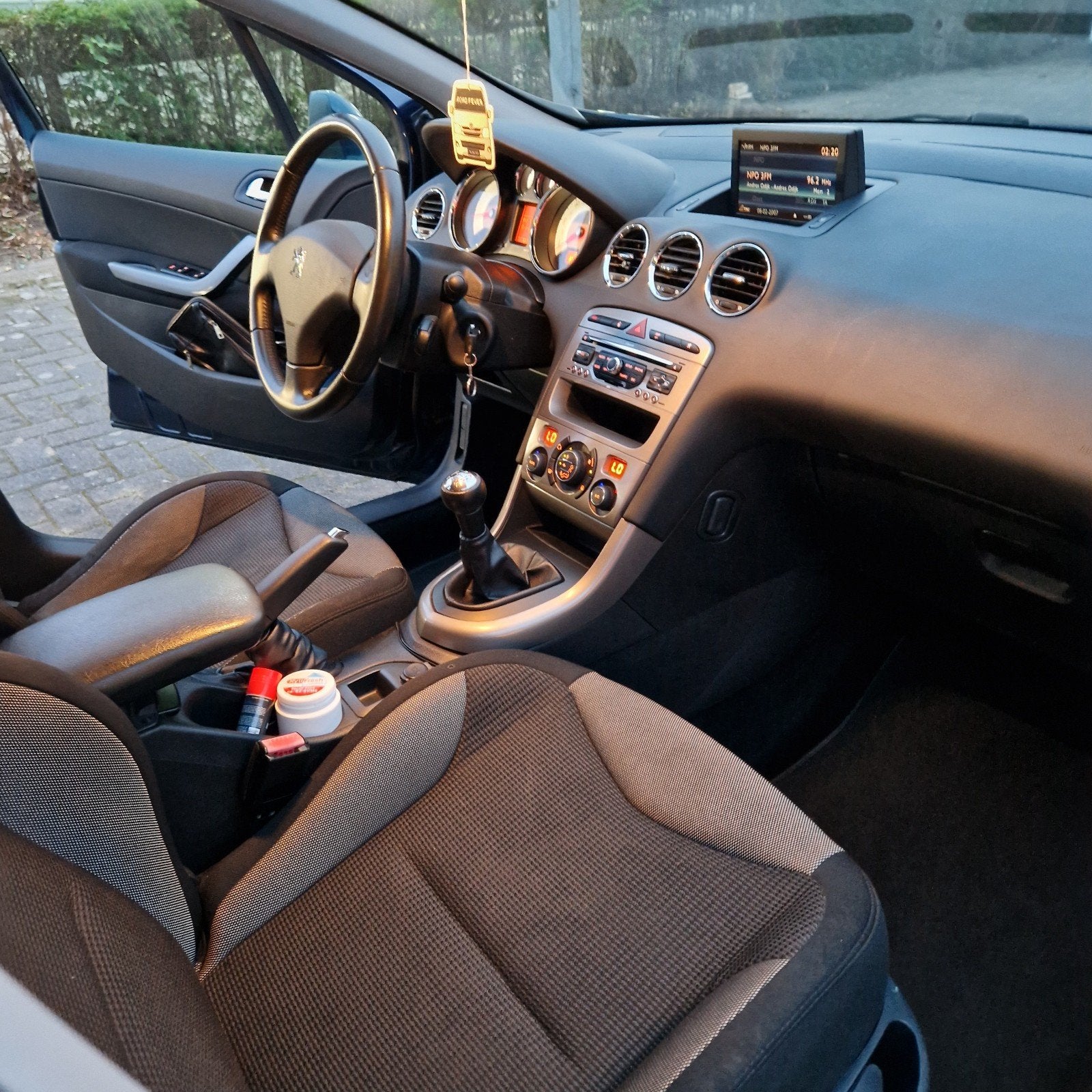 Peugeot 308 1.6 VTI 16V 5-DRS 2011 Blauw, Auto's, Voorwielaandrijving, 680 kg, 4 cilinders, Blauw