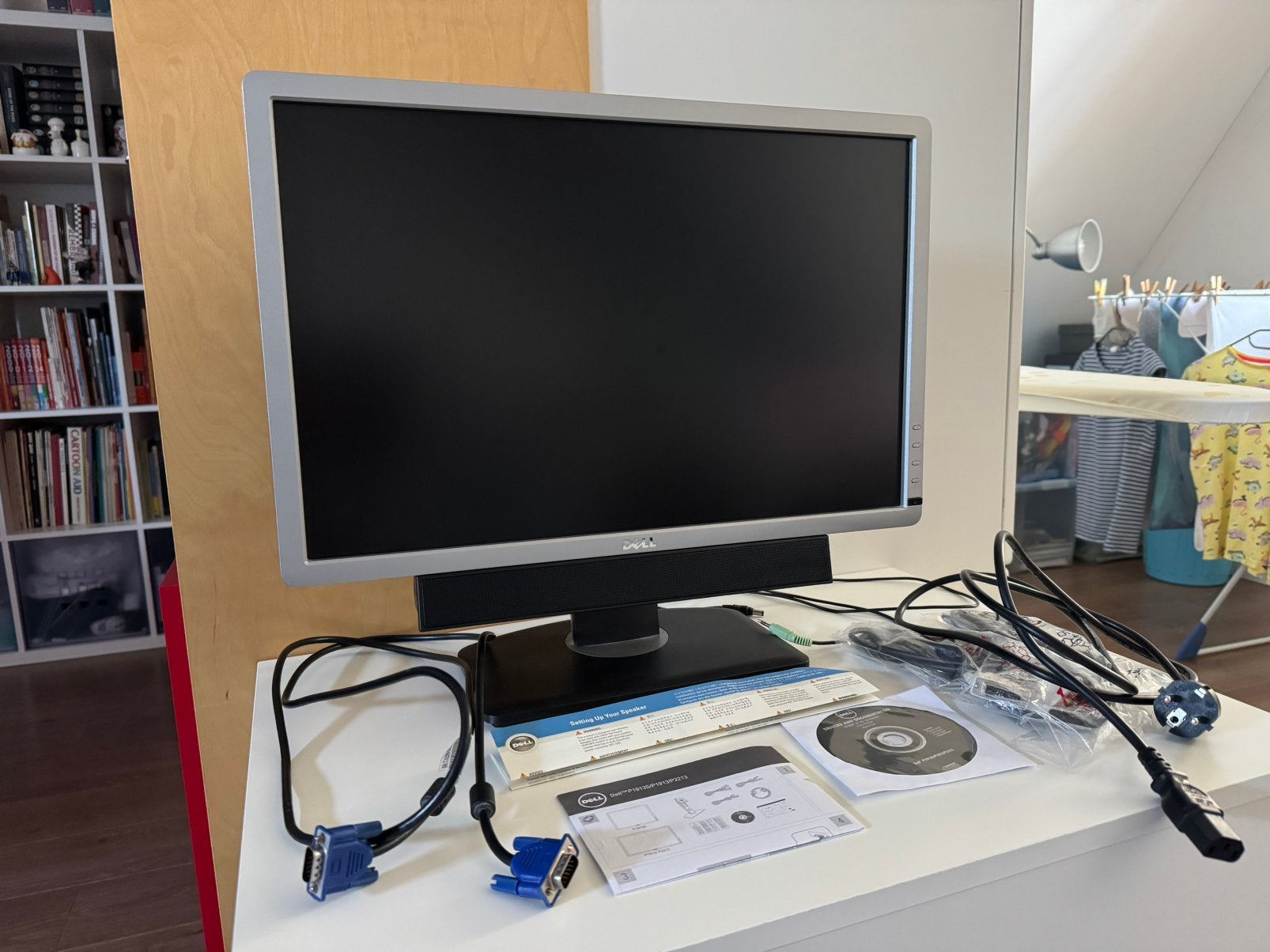 Dell P1913S monitor met soundbar / speaker, Ophalen, In hoogte verstelbaar, Zo goed als nieuw, USB-C