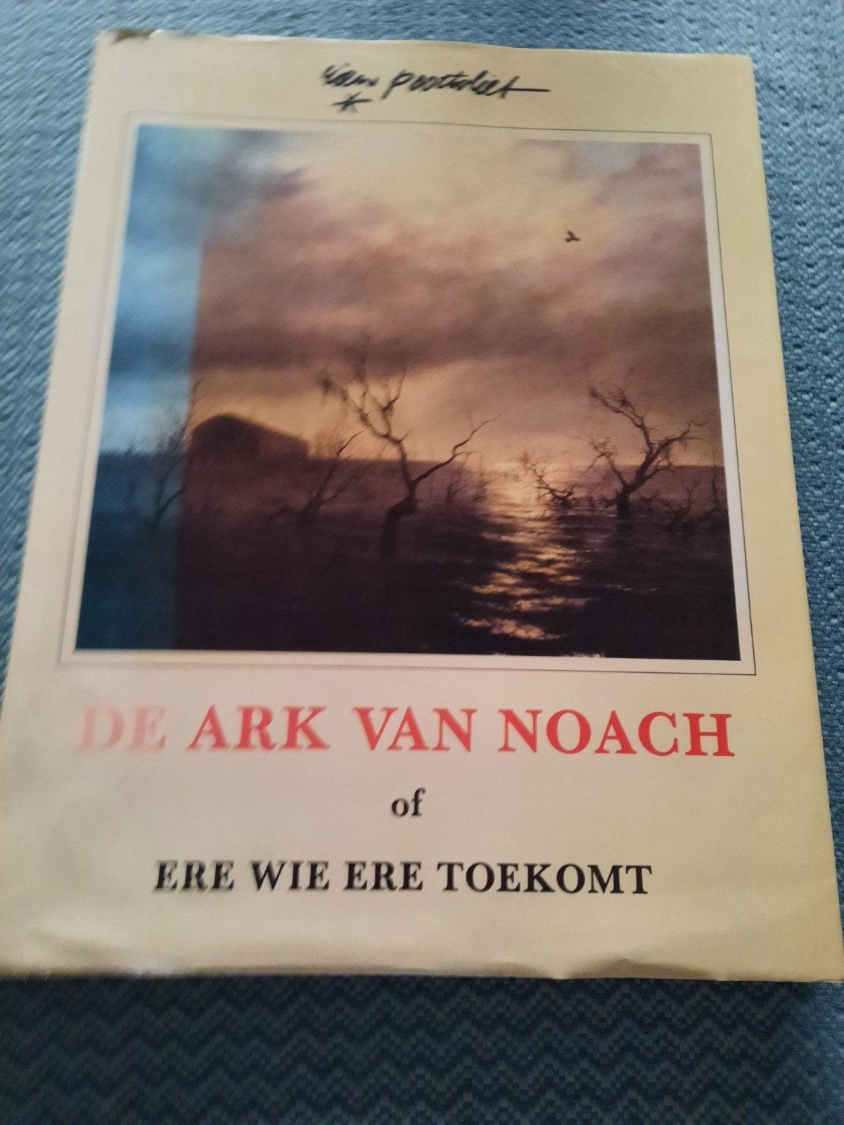 De Ark van Noach - Rien Poortvliet (Hardcover), Ophalen of Verzenden, Gelezen, Rien Poortvliet, Christendom | Katholiek