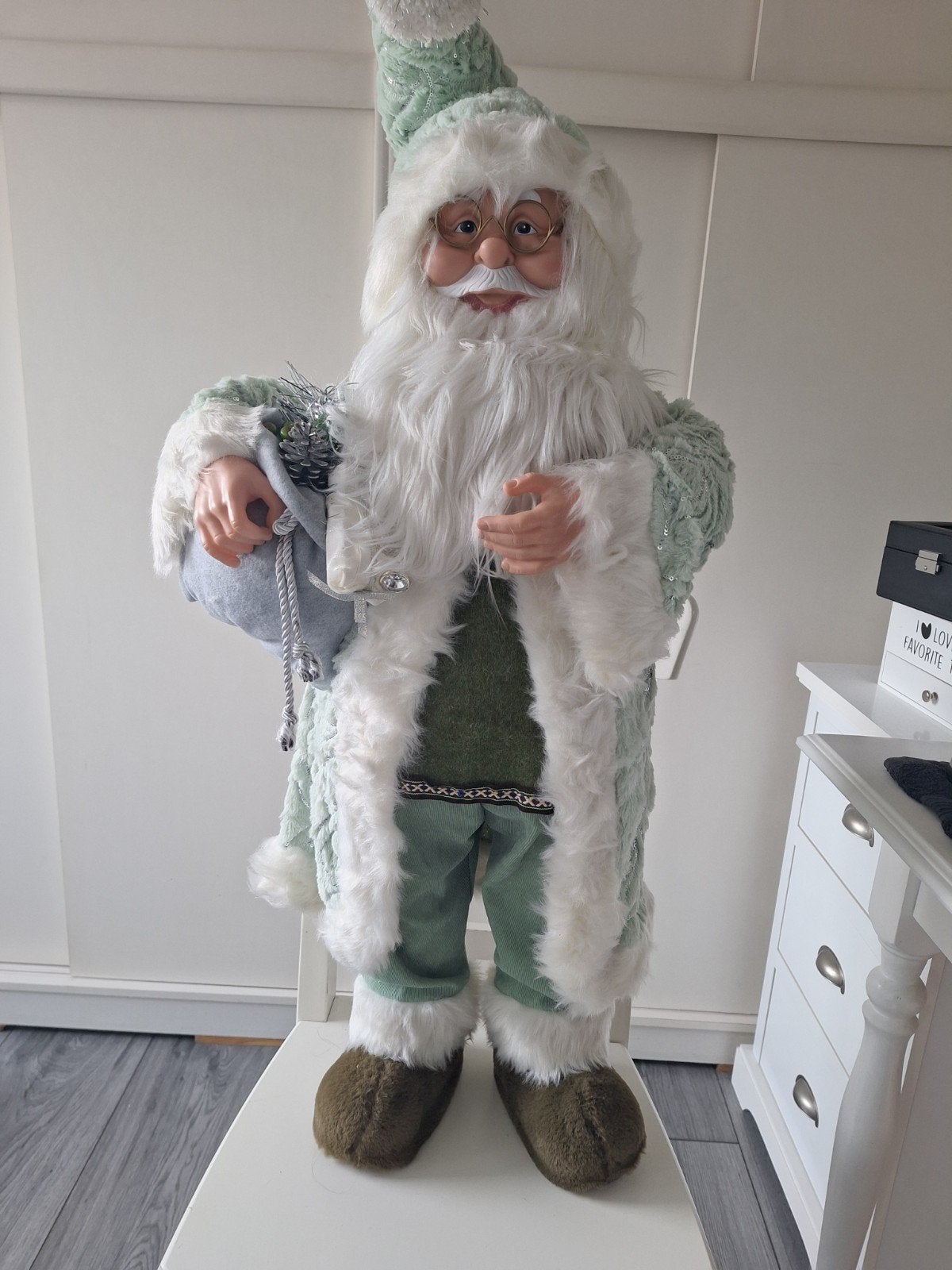 kerstman groot, Ophalen