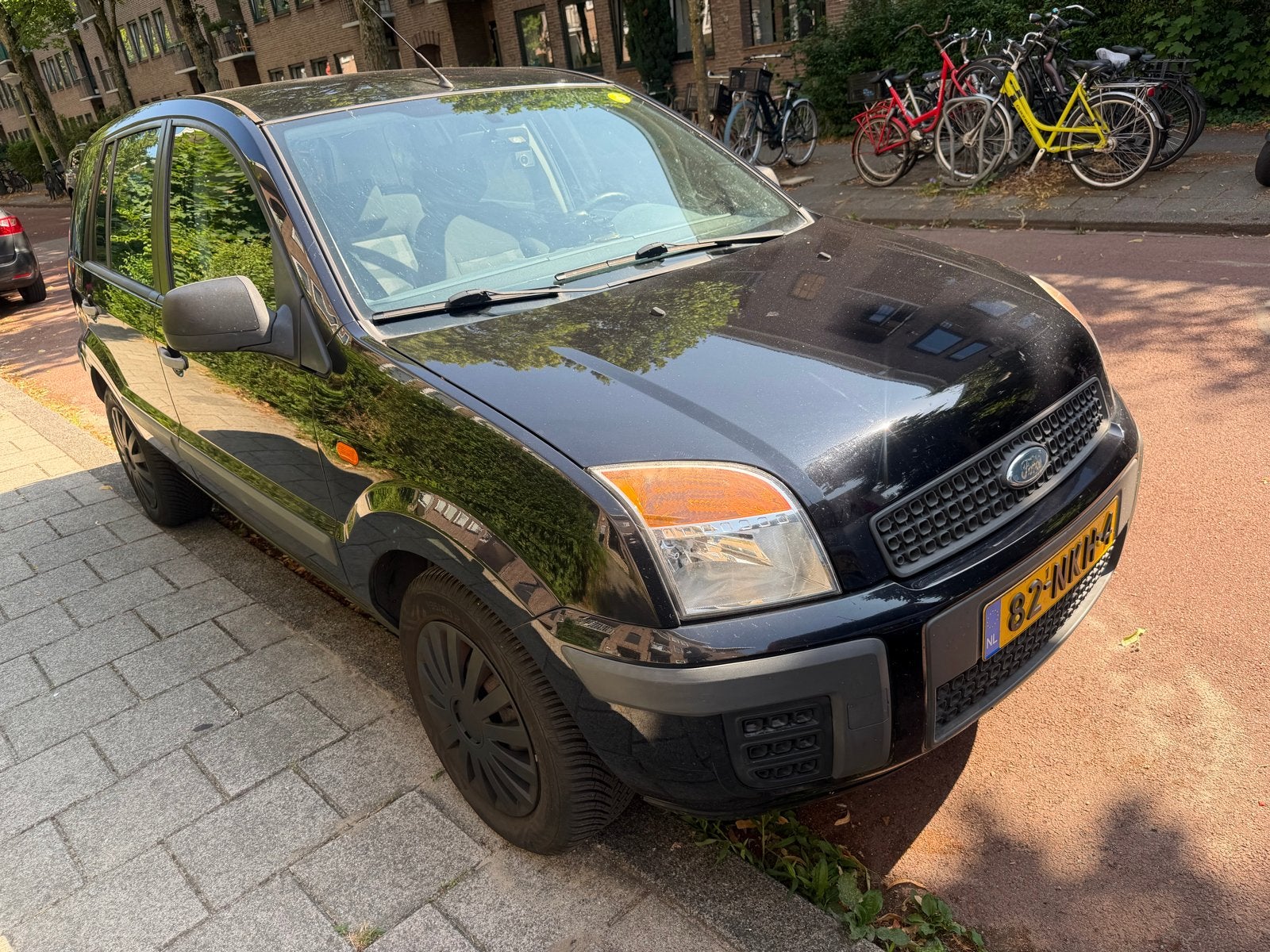 Ford Fusion 1.4 16V 2010 Zwart airco!!, Auto's, Ford, Voorwielaandrijving, 15 km/l, Origineel Nederlands, Particulier