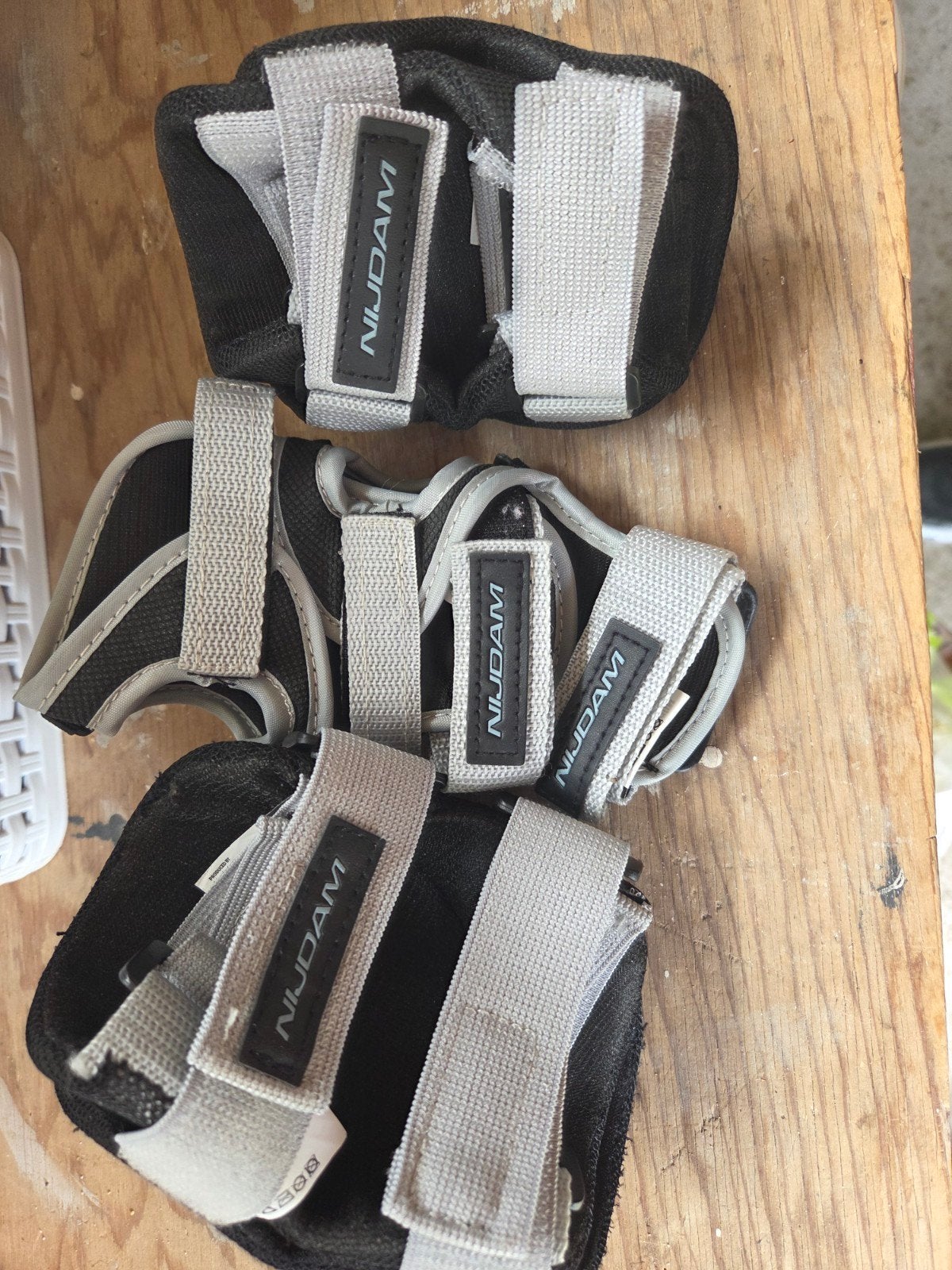 Skate Skeeler Beschermset Nijdam Zwart/grijs Maat L, Sport en Fitness, Skeelers, Ophalen of Verzenden, Bescherming