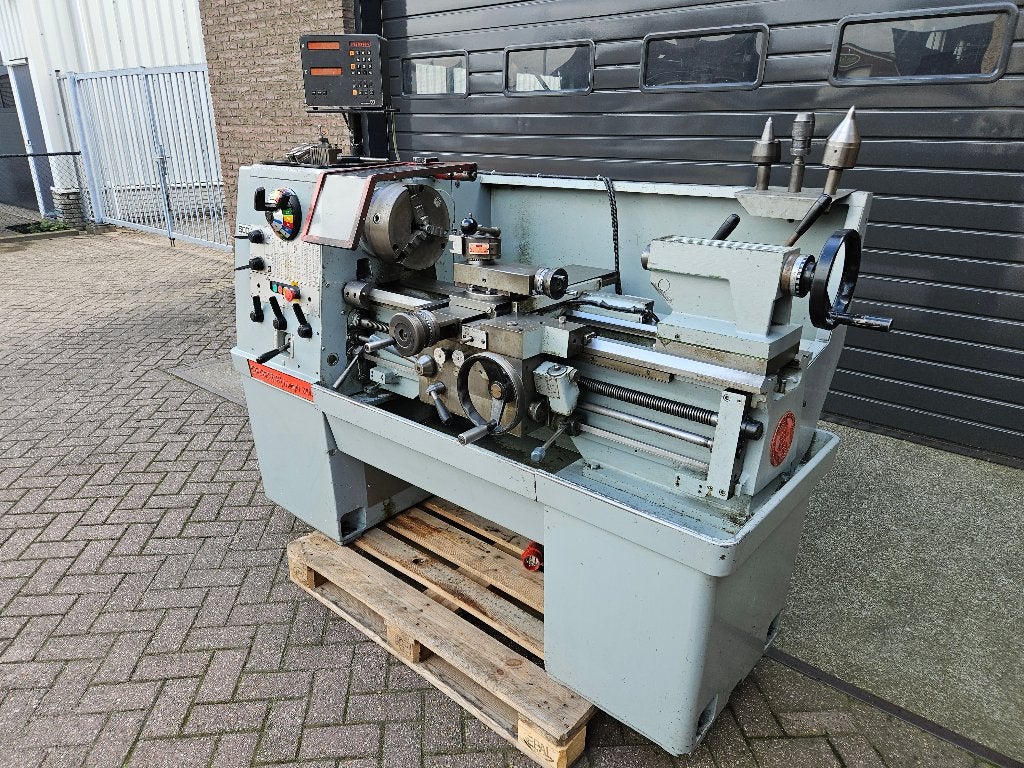 Draaibank Colchester Triumph 2000 met digitaal, Doe-het-zelf en Verbouw, Draaibanken, Ophalen, Gebruikt, Metaaldraaibank