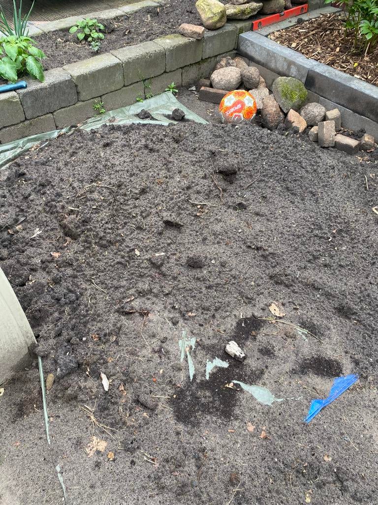 Schoon zwart zand tuinaarde - 3 kruiwagens, Tuin en Terras, Zand, Ophalen, Gebruikt, Overige typen