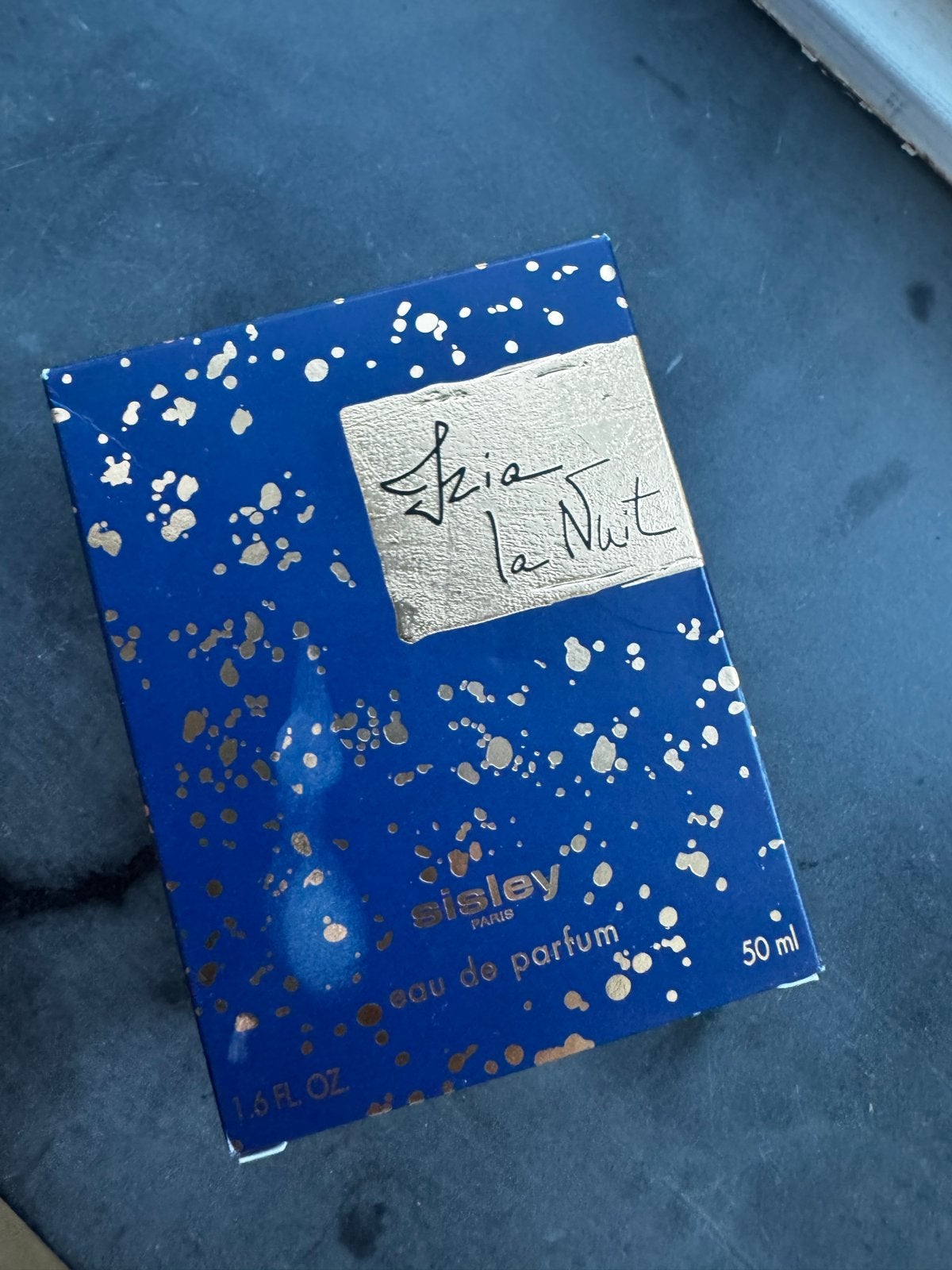 Sisley Izia La Nuit Eau de Parfum 50 ml, Ophalen of Verzenden, Zo goed als nieuw