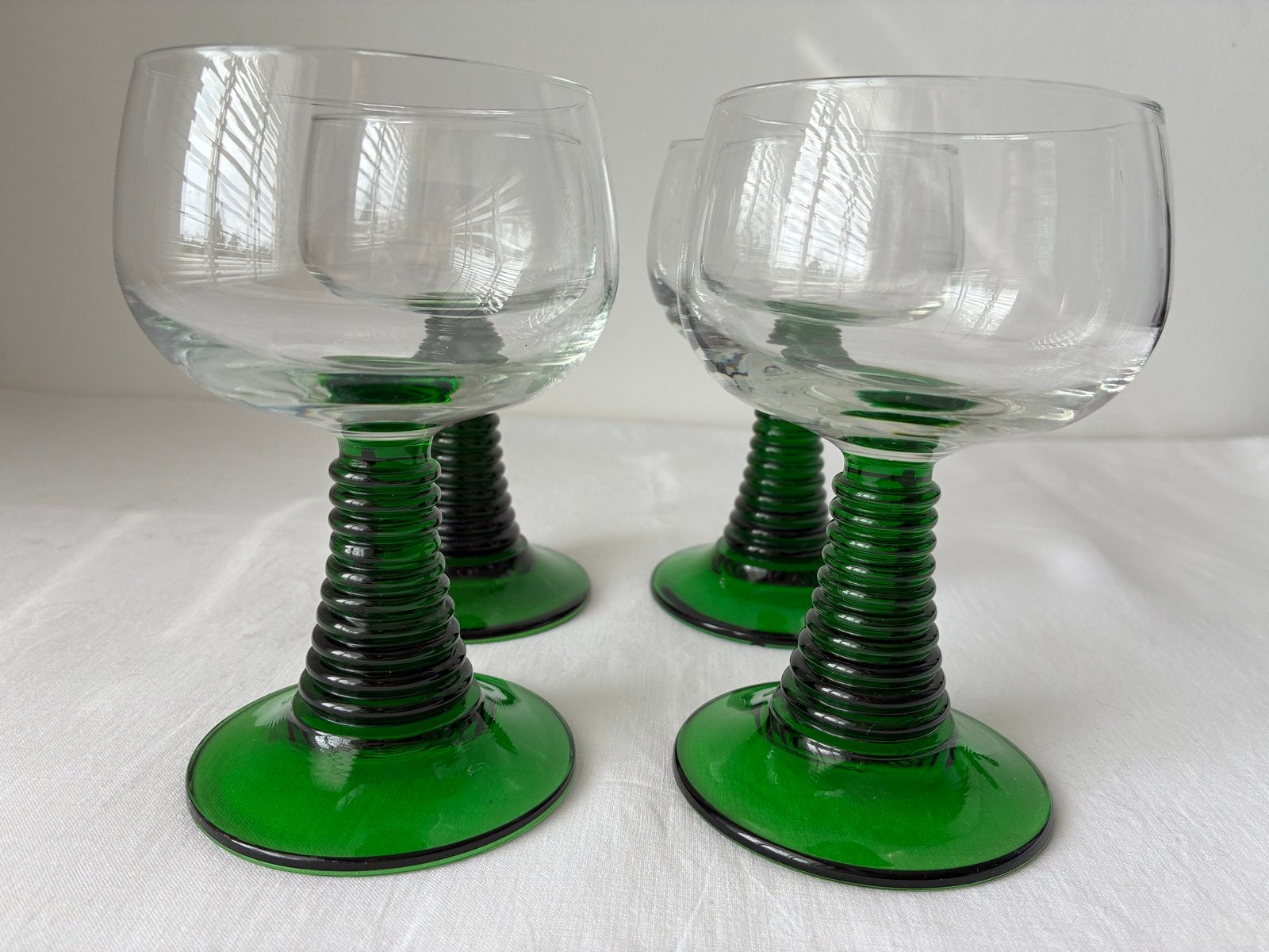 Set van 10 vintage roemer wijnglazen met groene voet, Ophalen of Verzenden