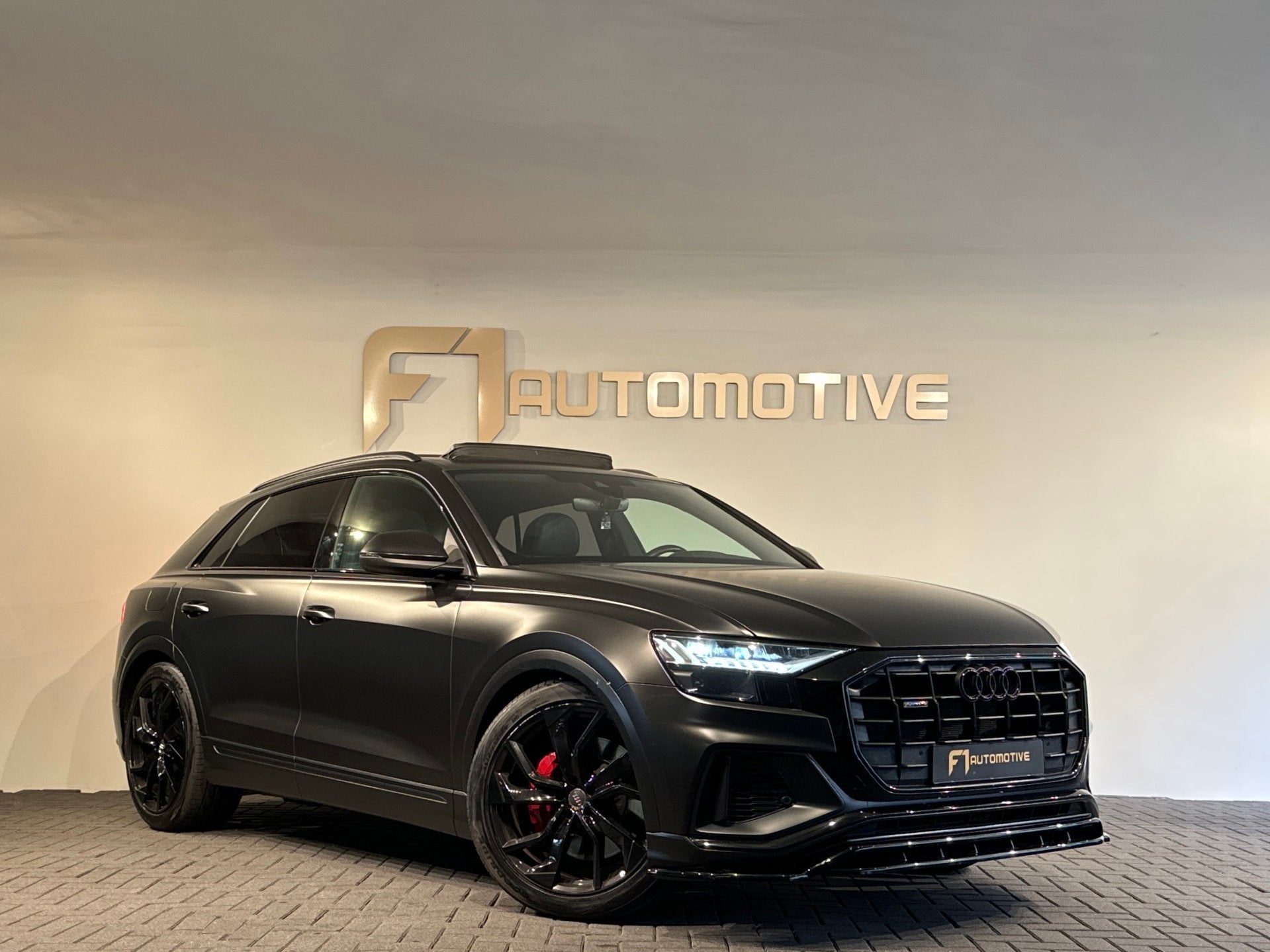 Audi Q8 60 TFSI e quattro S Line Compet Pano|Sfeer|Cruise, Auto's, Automaat, 14 kWh, Gebruikt, Euro 6