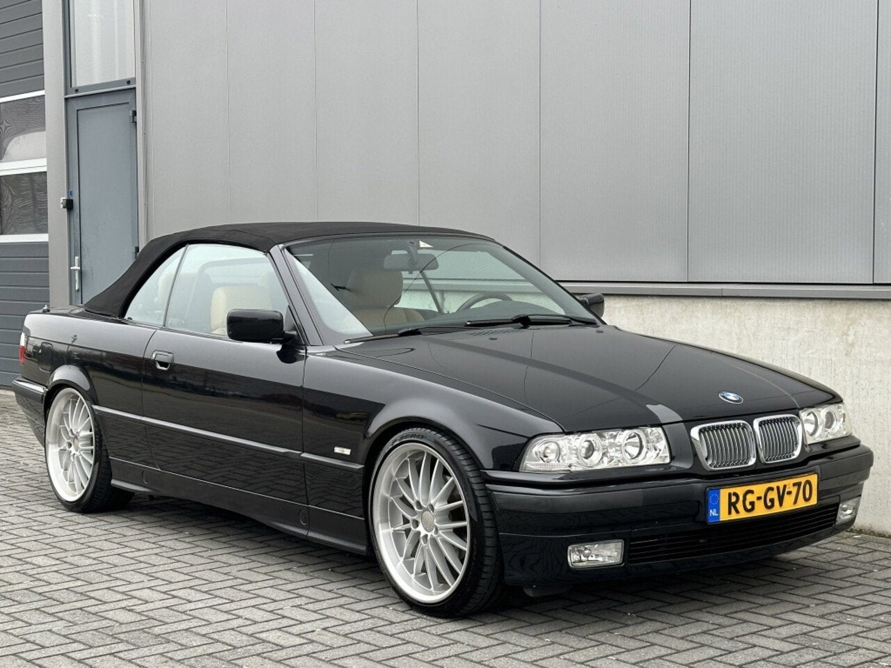 BMW 3-serie Cabrio 318i Executive | Origineel NL | 2de Eigen, foto 7