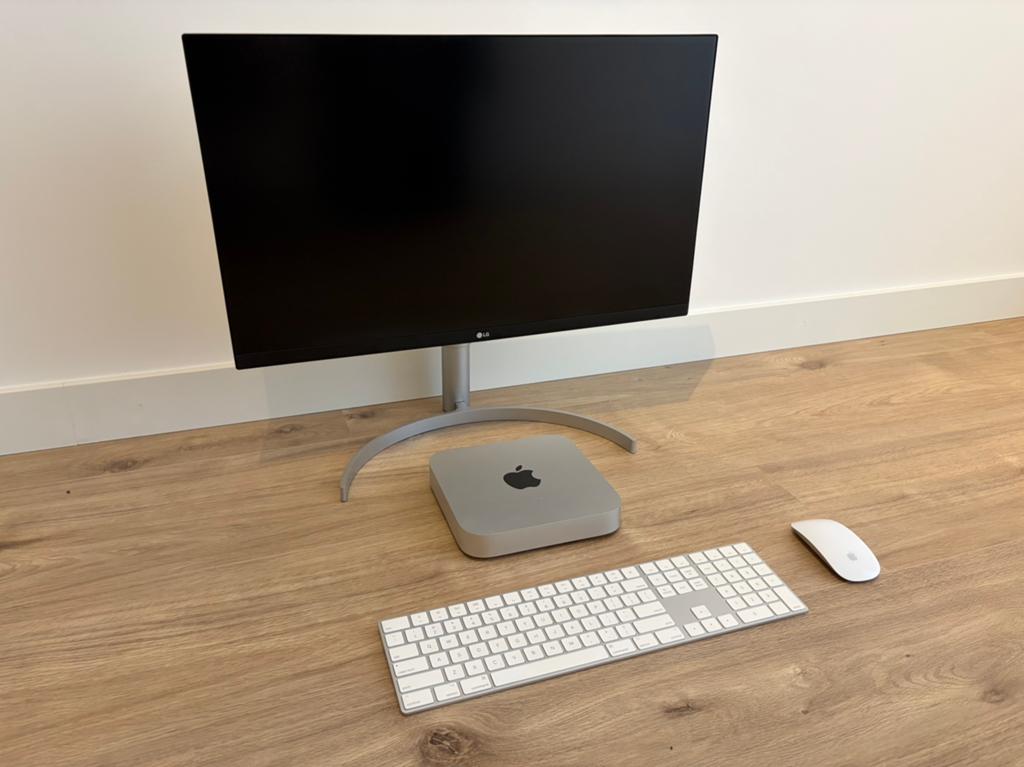 Apple Mac Mini M2 l LG 27UK850 4K l Magic Keyboard Mouse 2, Computers en Software, Apple Desktops, Zo goed als nieuw, Mac Mini