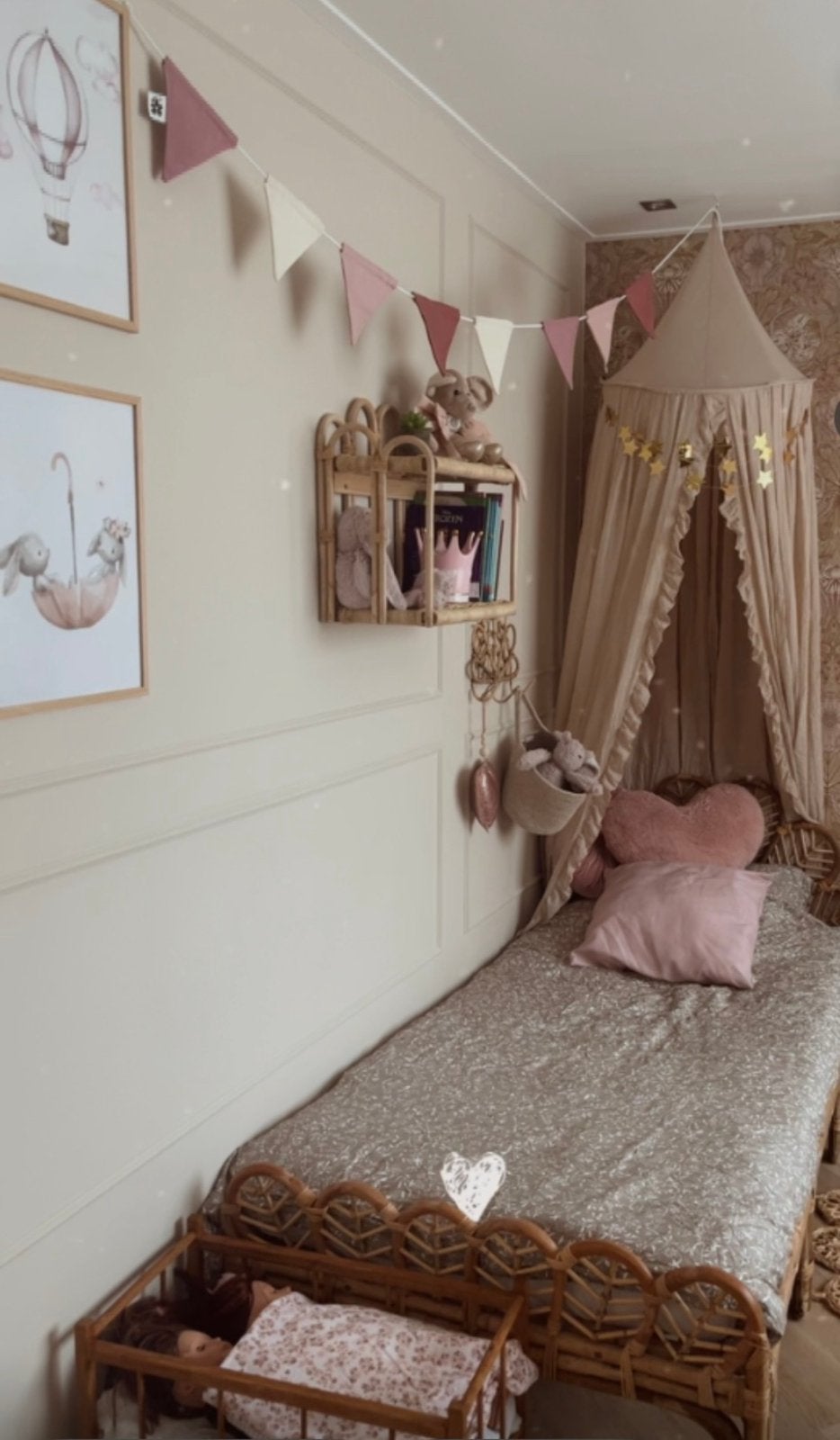 Rotan kinderbed – prachtig kinderbed – zo goed als nieuw, Kinderen en Baby's, Kinderkamer | Bedden, Ophalen, Zo goed als nieuw