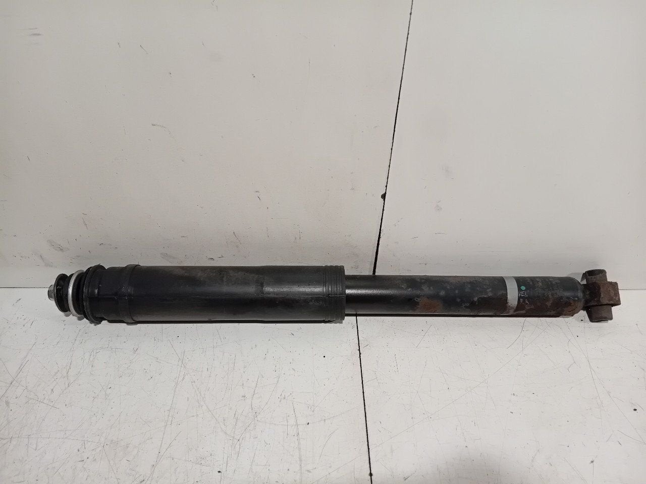Schokbreker rechts achter Toyota Auris, Onderdelen@venauto.nl, Van der Ven Autorecycling B.V., Gebruikt, Ettenseweg 76, 4706 PB Roosendaal, The Netherlands
