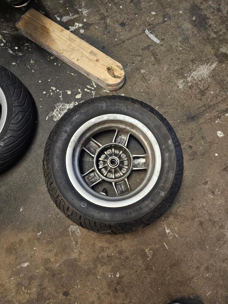 Vespa velgen, Fietsen en Brommers, Ophalen of Verzenden, Overige typen, Vespa