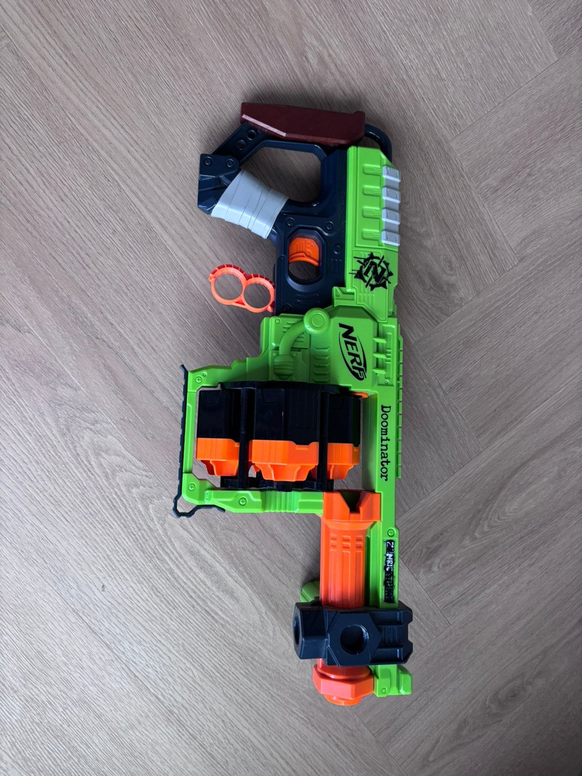 Nerf gun doominator, Kinderen en Baby's, Speelgoed | Buiten | Actiespeelgoed, Ophalen of Verzenden, Zo goed als nieuw