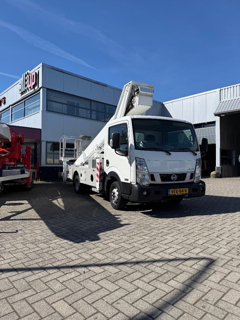 Klaas Theo 25 Meter autohoogwerker op Nissan hoogwerker, Ophalen