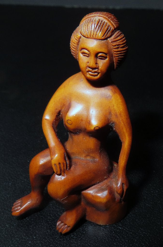 Erotische boxwood Netsuke van een Geisha – Japan, Antiek en Kunst, Kunst | Niet-Westerse kunst, Hout, Bruin, Ophalen of Verzenden