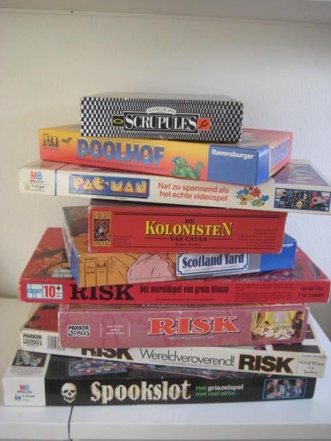 Bordspellen gezelschapsspellen 48 stuks, Ophalen of Verzenden, Zo goed als nieuw