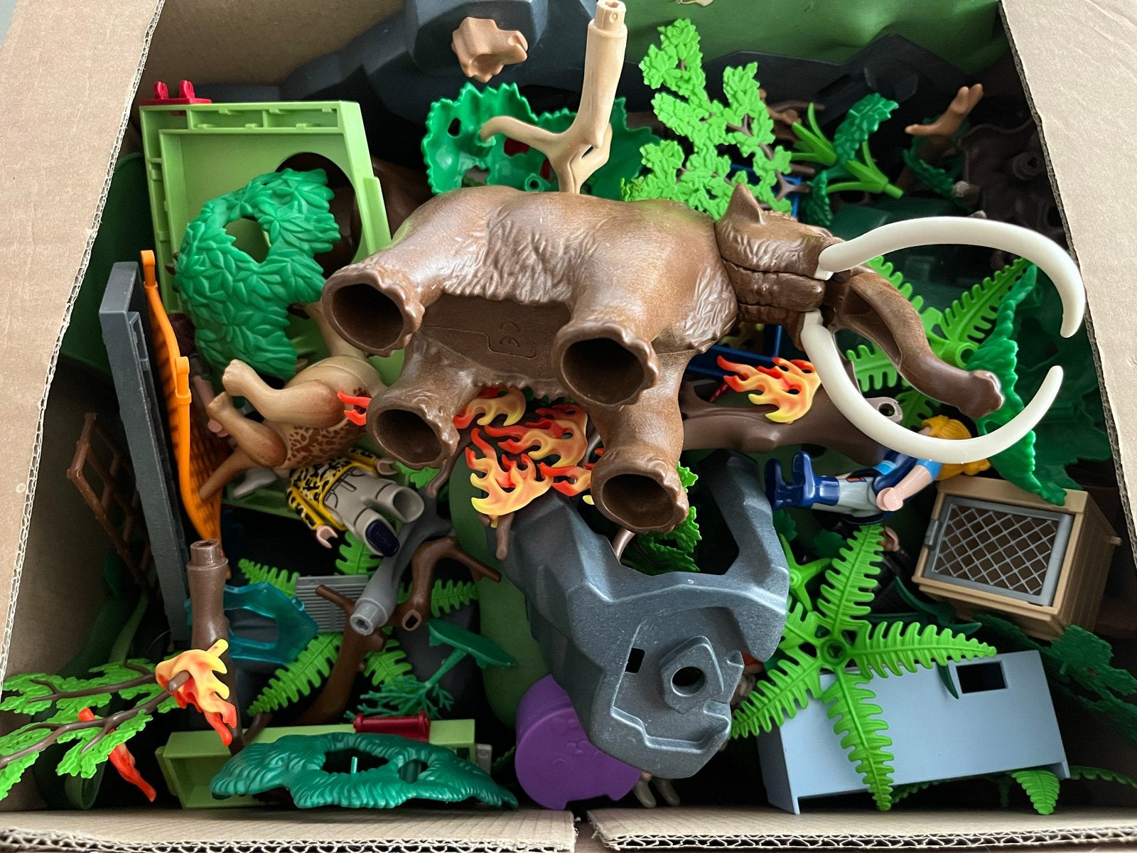 Grote doos Playmobil jungle/safari met mammoet en meer, Ophalen, Gebruikt, Jongen of Meisje
