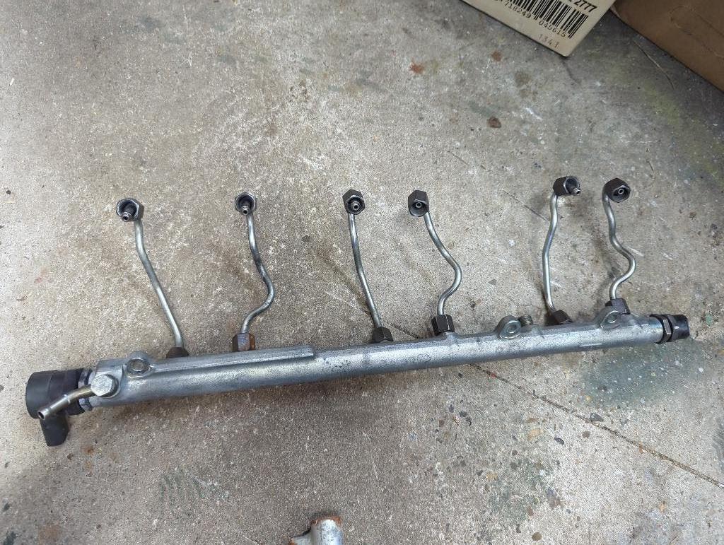 BMW brandstof rail M57N2 compleet x30 x35 Diesel, Ophalen of Verzenden, Gebruikt, BMW