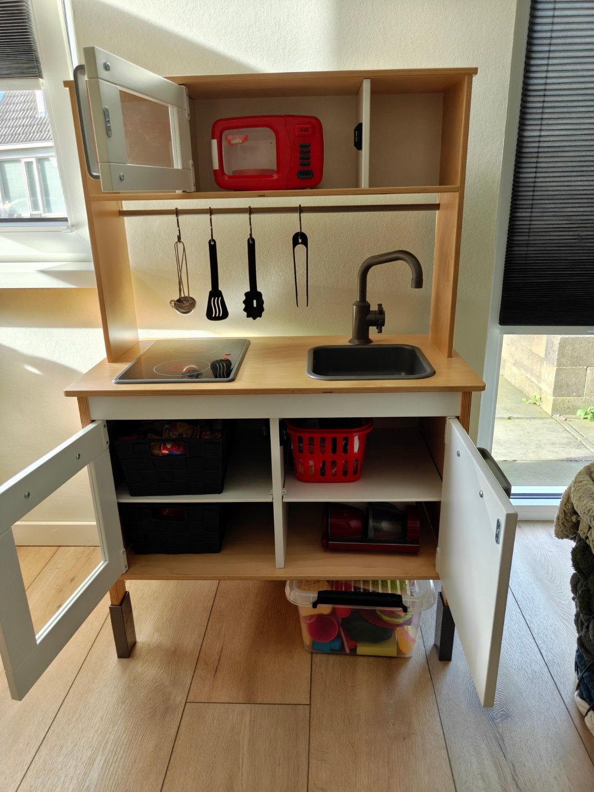 Ikea speelkeuken met veel accessoires en Albert Heijn mini's, Ophalen, Zo goed als nieuw