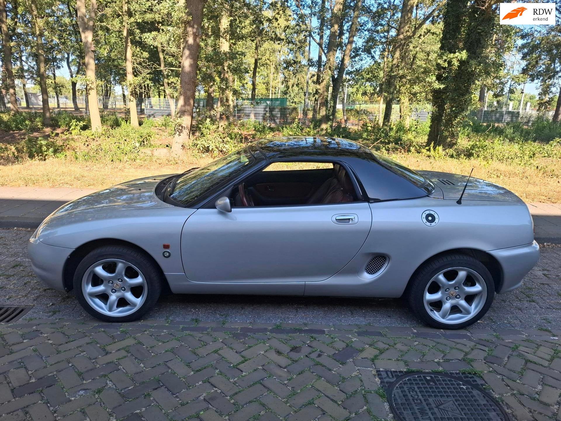 MG F 1.8i km stand 19641, apk 13-08-1927 Collection, Auto's, Euro 2, Achterwielaandrijving, Gebruikt, 4 cilinders