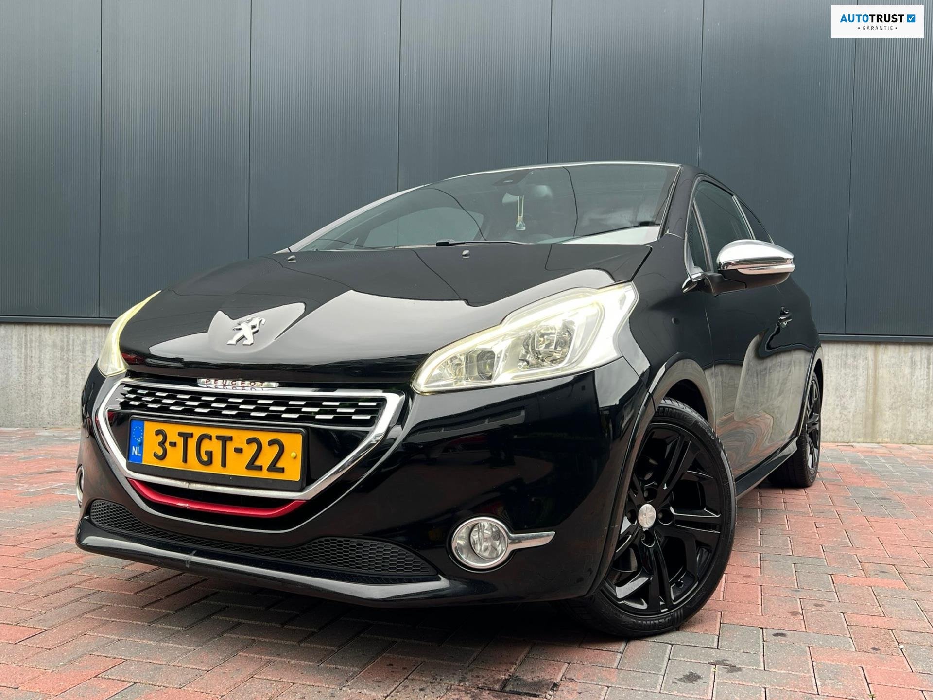 Peugeot 208 1.6 THP GTi * Pano * Leer * Navi * Cruise * Goed, Voorwielaandrijving, Euro 5, Gebruikt, Zwart
