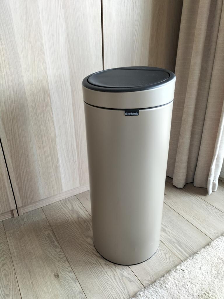 Brabantia Touch Bin prullenbak goud zgan, Huis en Inrichting, Ophalen, Zo goed als nieuw, Rvs, 50 tot 75 cm