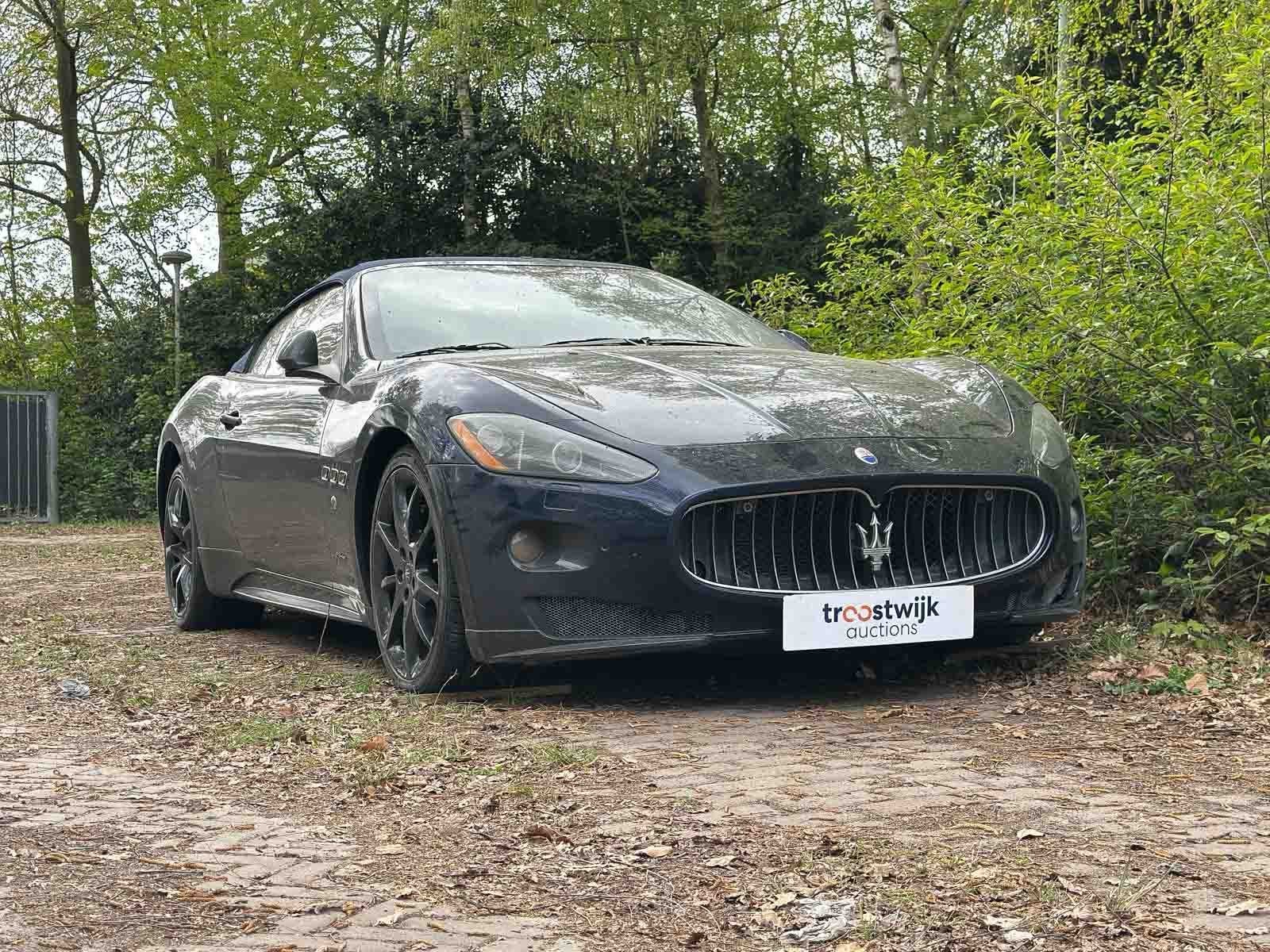 Maserati GranCabrio 4.7 V8 MC line 440pk 2012, Auto's, Maserati, Automaat, Gebruikt, Cabriolet, Bedrijf