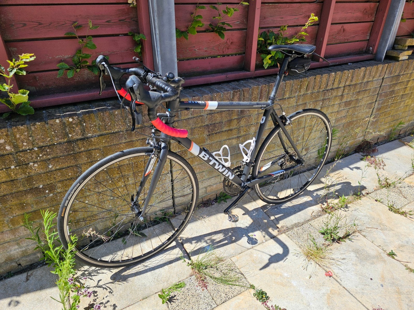 B'Twin Triban 500 racefiets, Fietsen en Brommers, Gebruikt, Aluminium, Meer dan 20 versnellingen, Ophalen