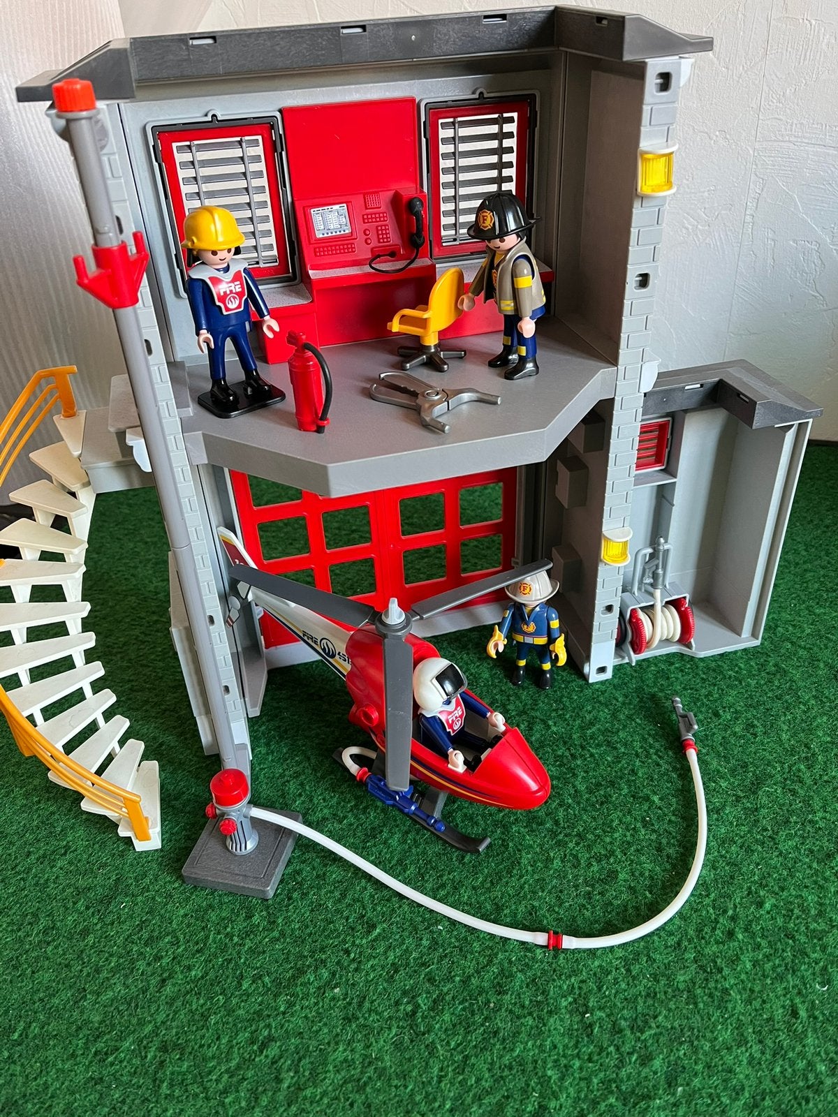 Playmobil brandweerkazerne 5981, Ophalen of Verzenden, Zo goed als nieuw