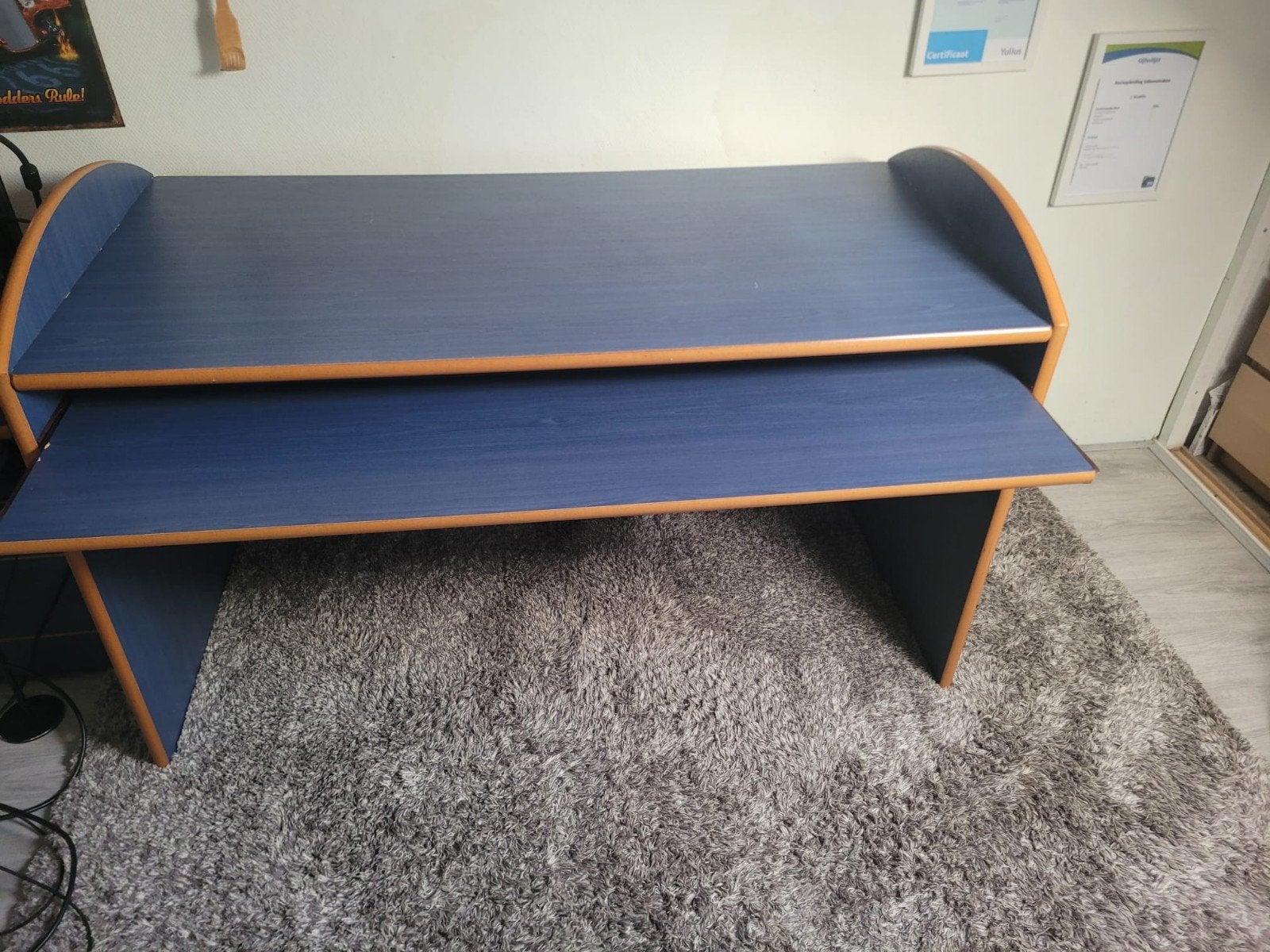 Mooi burea, Huis en Inrichting, Ophalen, Zo goed als nieuw, Blauw