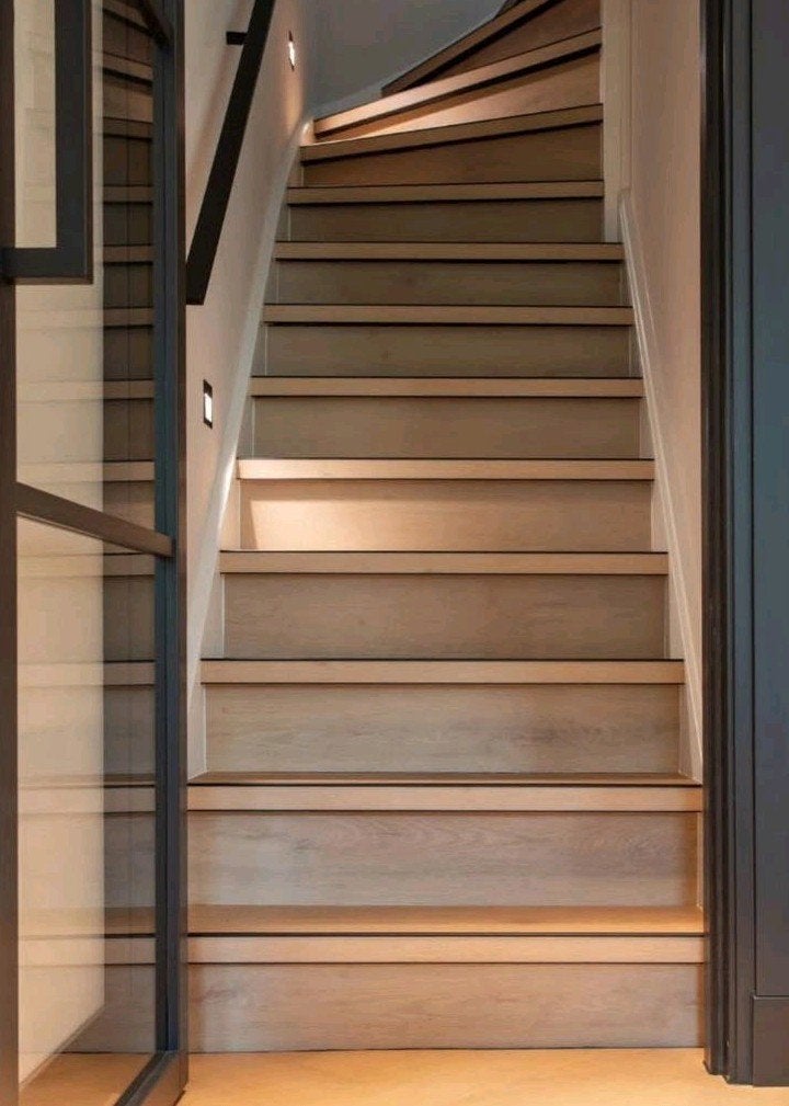 Trap tredeset per set 4 € 145  Belakos trap, 75 m² of meer, Overige typen, Nieuw, Ophalen of Verzenden
