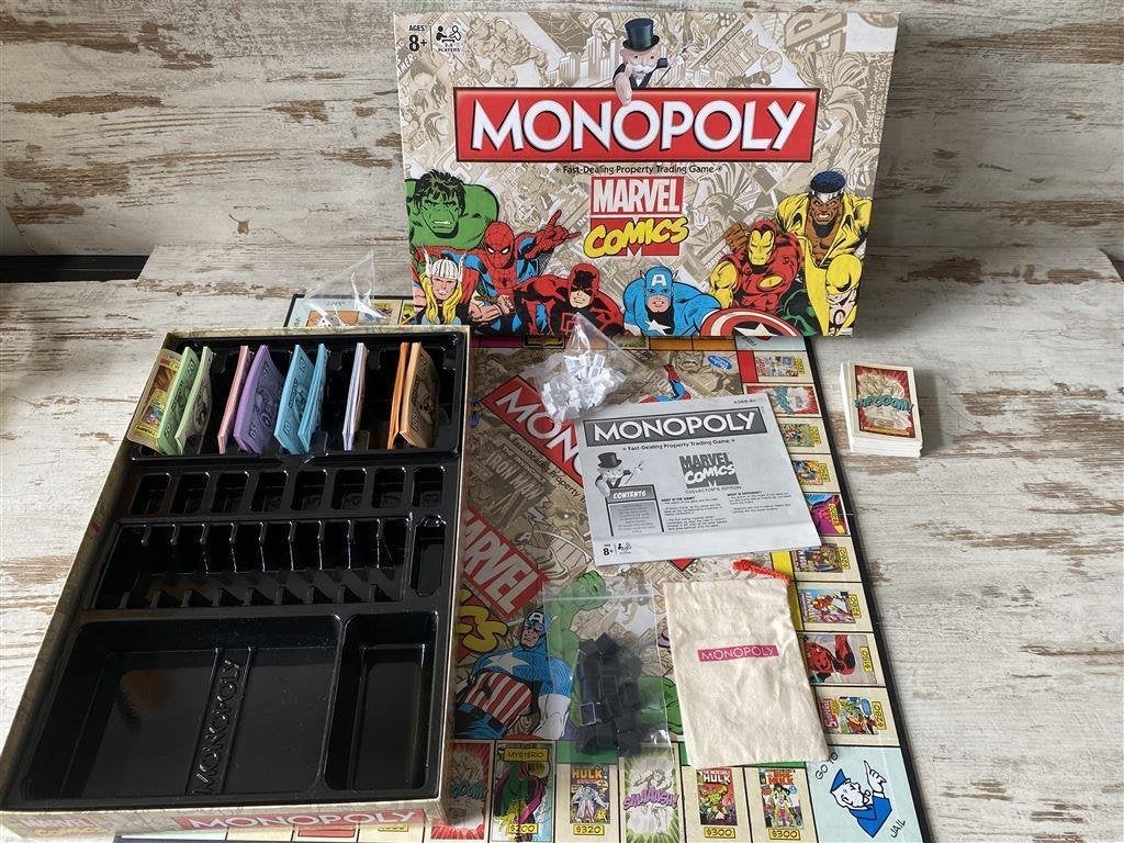 Monopoly marvel comics bordspel [s229]