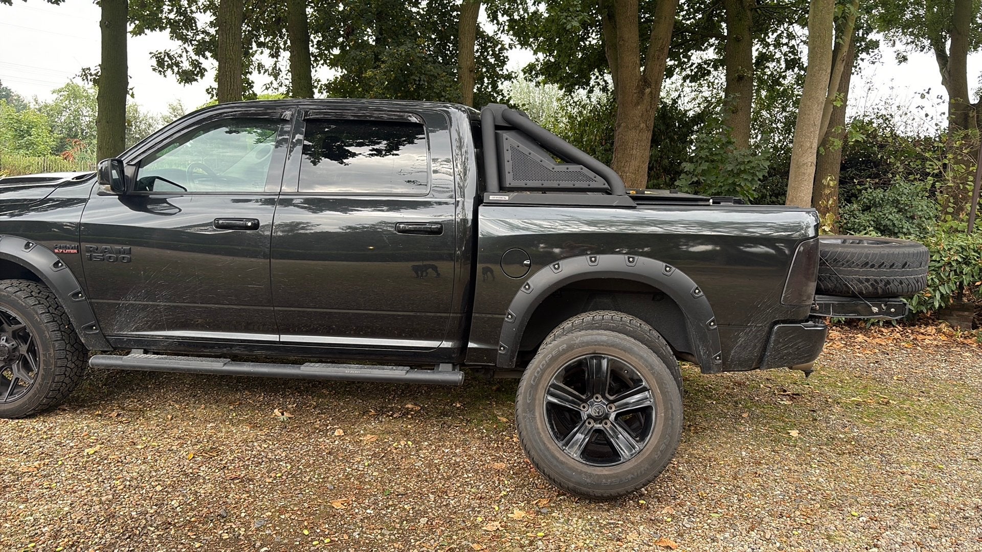 4 x velgen met winter banden dodge ram, Auto-onderdelen, Gebruikt, 275 mm, Banden en Velgen, Ophalen of Verzenden