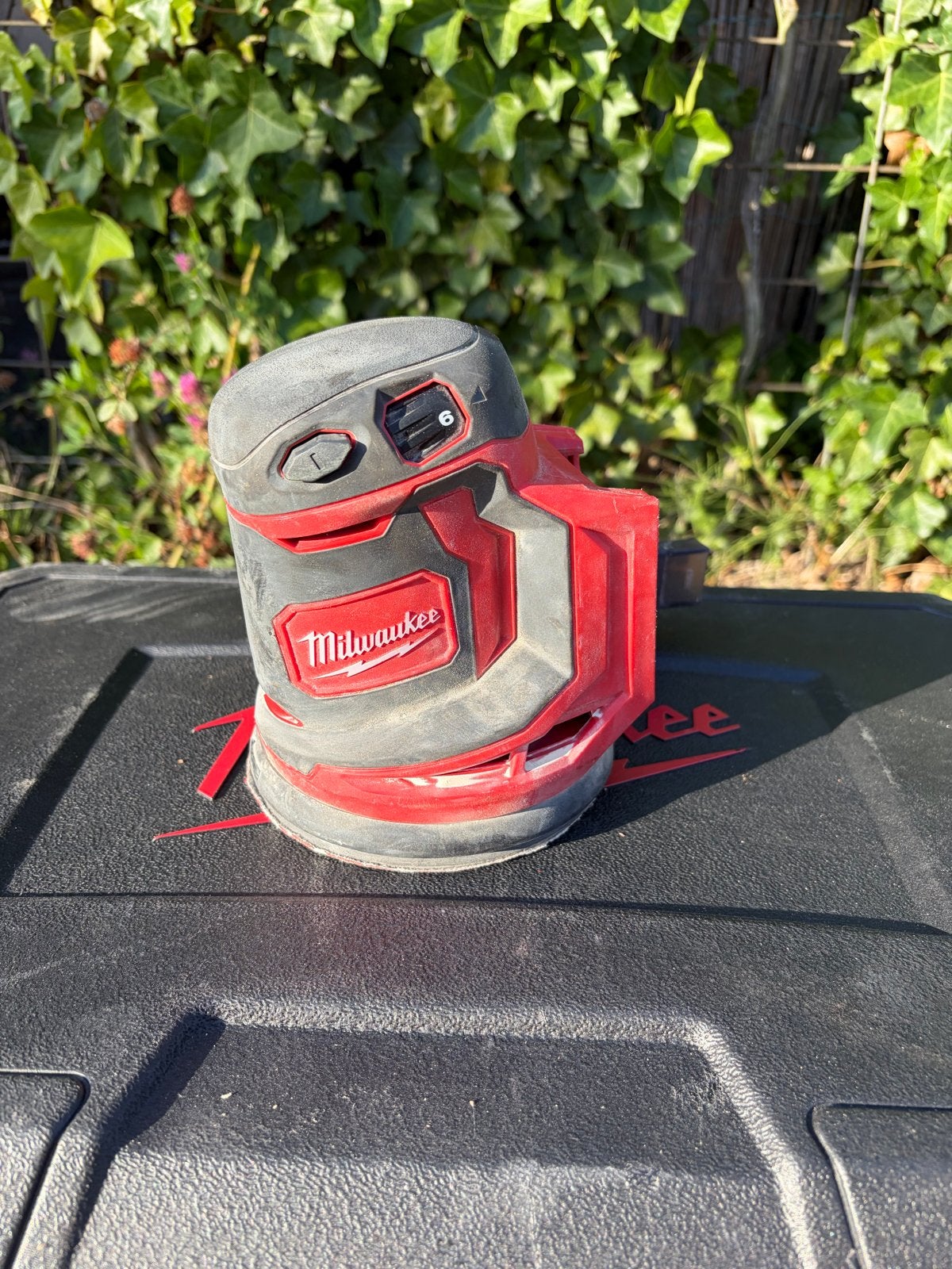 Milwaukee M18 BOS125-0 Accu Excentrische Schuurmachine, Ophalen, Gebruikt, Minder dan 600 watt, Excentrische schuurmachine