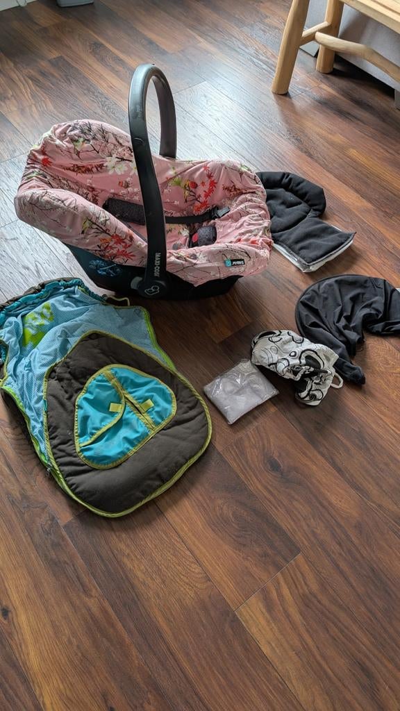 Maxi-Cosi Citi autostoel met veel accessoires, 0 t/m 13 kg, Maxi-Cosi, Gebruikt, Autogordel