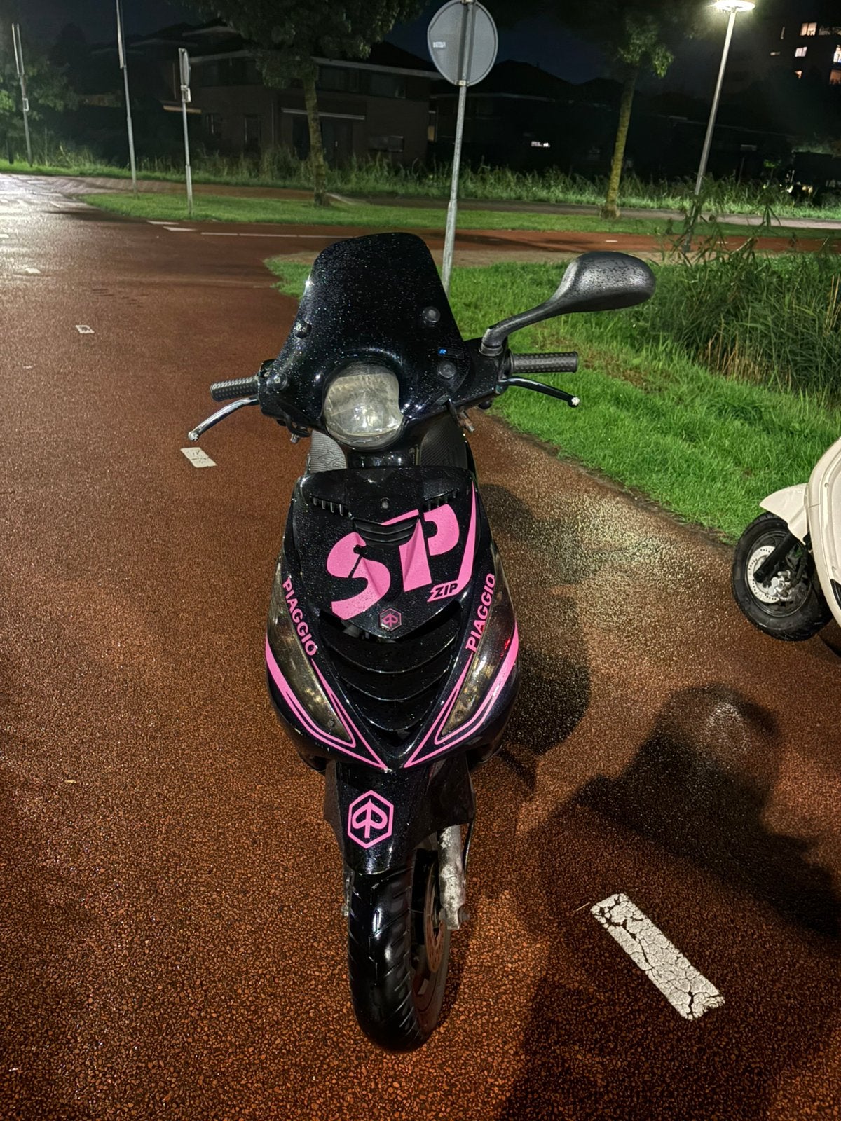 Piaggio zip 4takt 50 cc WOK, Fietsen en Brommers, Ophalen, Zo goed als nieuw, Benzine, Zip