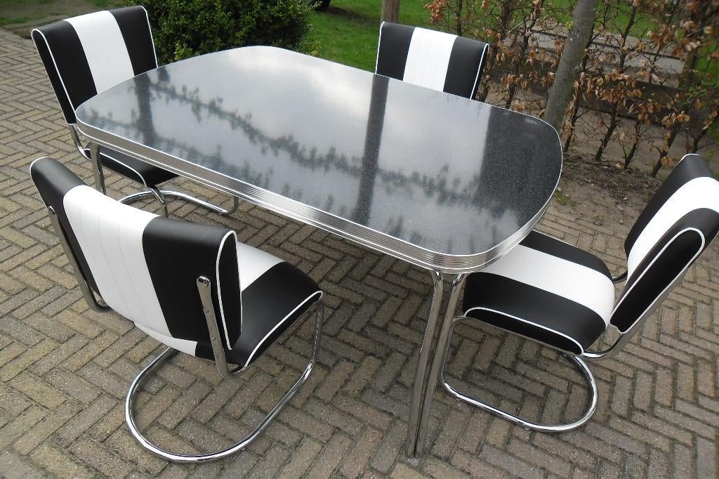 retro fifties sixties 4 Bel Air slede stoelen + diner tafel, Ophalen, Zwart, Zo goed als nieuw, Vier