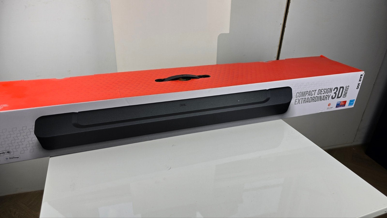 JBL Bar 300 Soundbar - Compact Design, Krachtig Geluid, Ophalen of Verzenden, Bluetooth, Nieuw