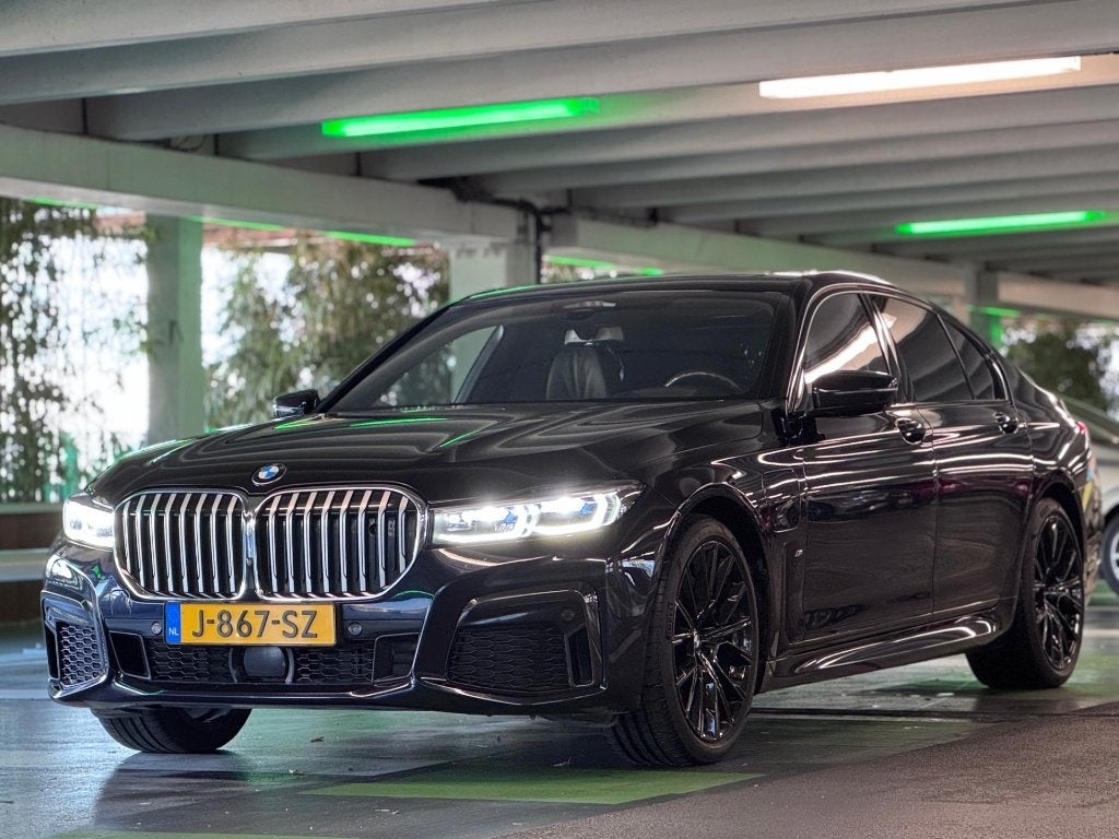BMW 745e M-sport facelift | ALLE opties | Als NIEUW |met NAP, Auto's, BMW, Automaat, Achterwielaandrijving, Zwart, 129 €/maand