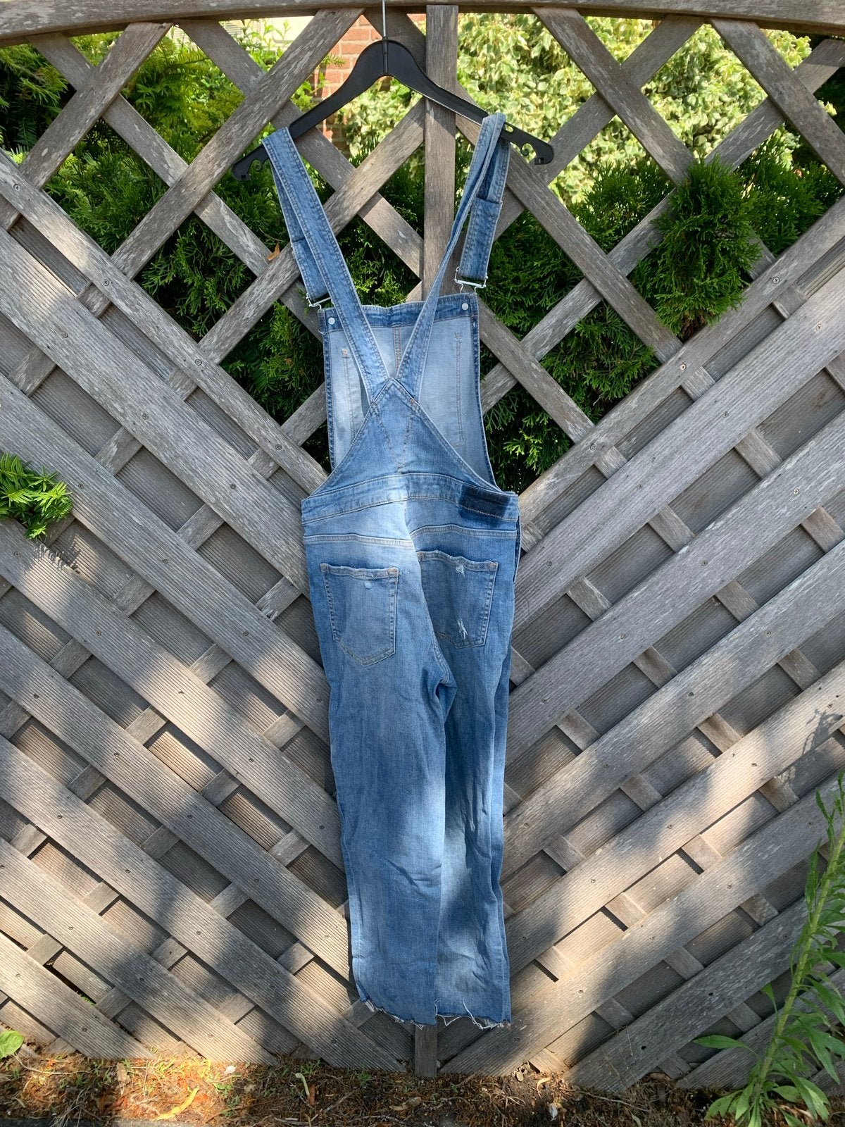 Stoere denim tuinbroek met lichte slijtage, Maat 38/40 (M), Blauw, Ophalen of Verzenden, Lang