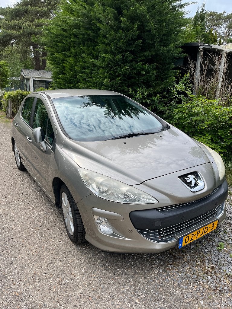PEUGEOT 308 – GOED ONDERHOUDEN – APK T/M 02/2027., Auto's, Voorwielaandrijving, Euro 5, Stof, 4 cilinders