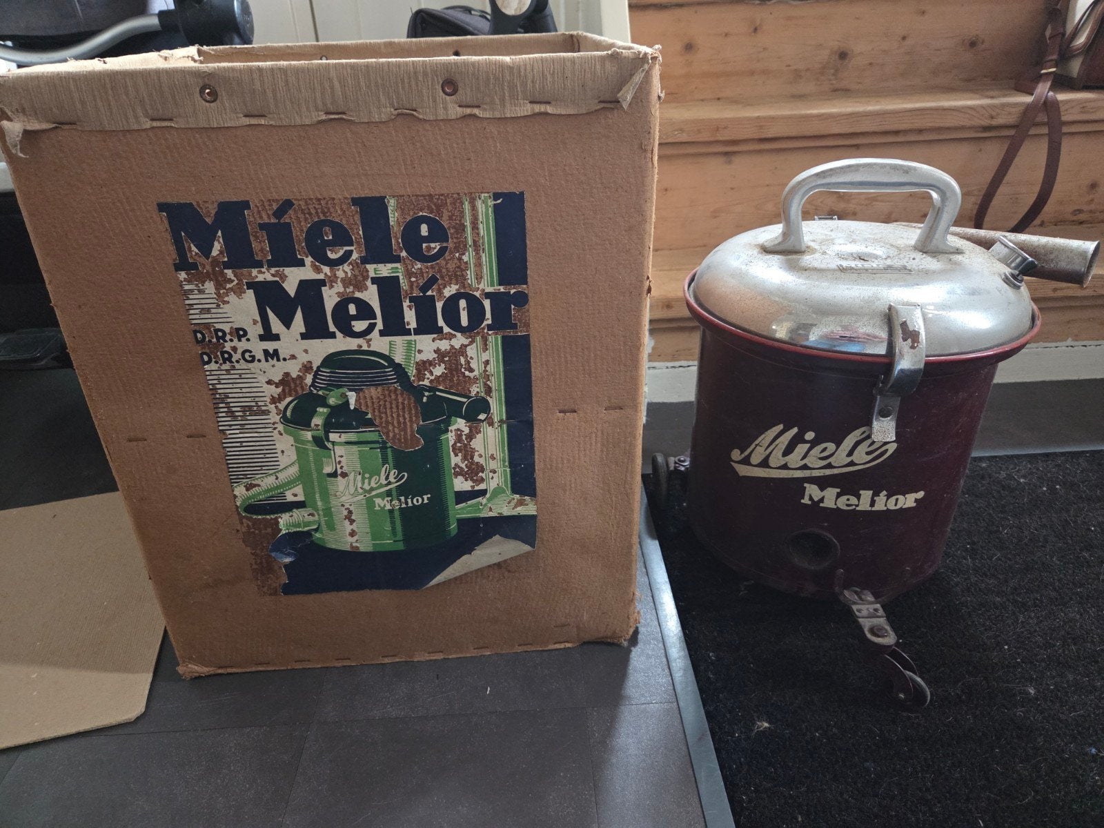 Miele Melior stofzuiger in originele doos, Ophalen