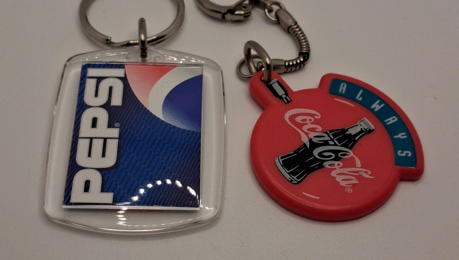 Vintage Coca-Cola en Pepsi sleutelhangers, Verzamelen, Ophalen of Verzenden, Gebruikt, Merk