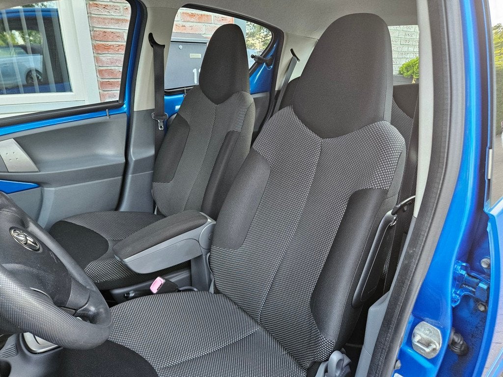 Toyota Aygo 1.0-12V Dynamic Blue Automaat! Airco! 5-Deurs! N, Gebruikt, Origineel Nederlands, Bedrijf, Euro 4