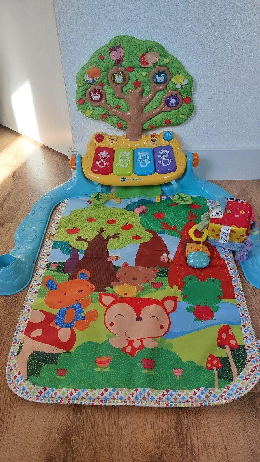 VTech Babygym met piano en speelkleed, Ophalen of Verzenden, Zo goed als nieuw, Speelkleed, Met licht