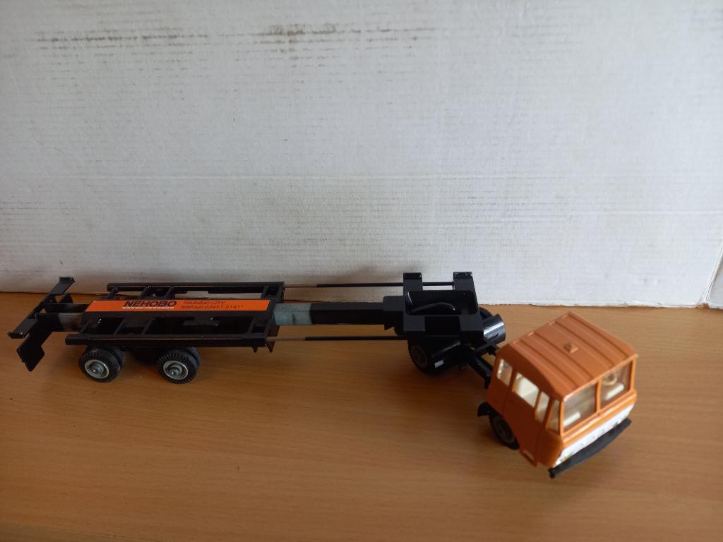 Daf 2600 nehobo lion car gevraagd, Ophalen of Verzenden, Bus of Vrachtwagen, Lion Toys