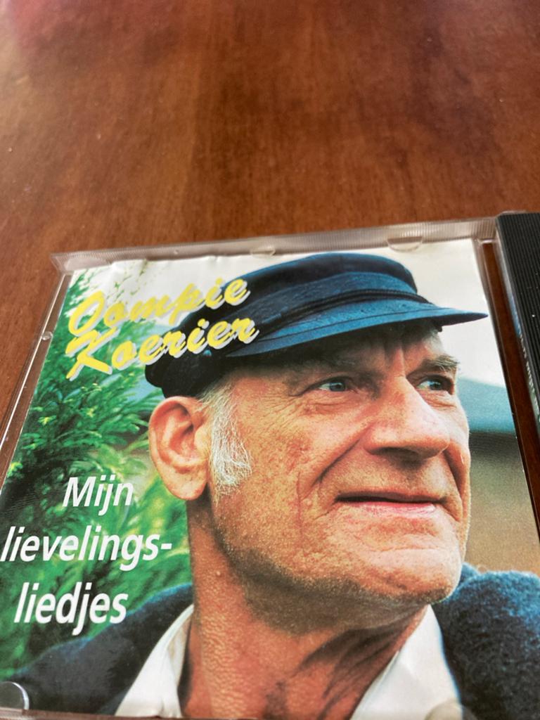 Oompie Koerier - Mijn lievelingsliedjes CD, Cd's en Dvd's, Ophalen of Verzenden, Gebruikt, Streekmuziek