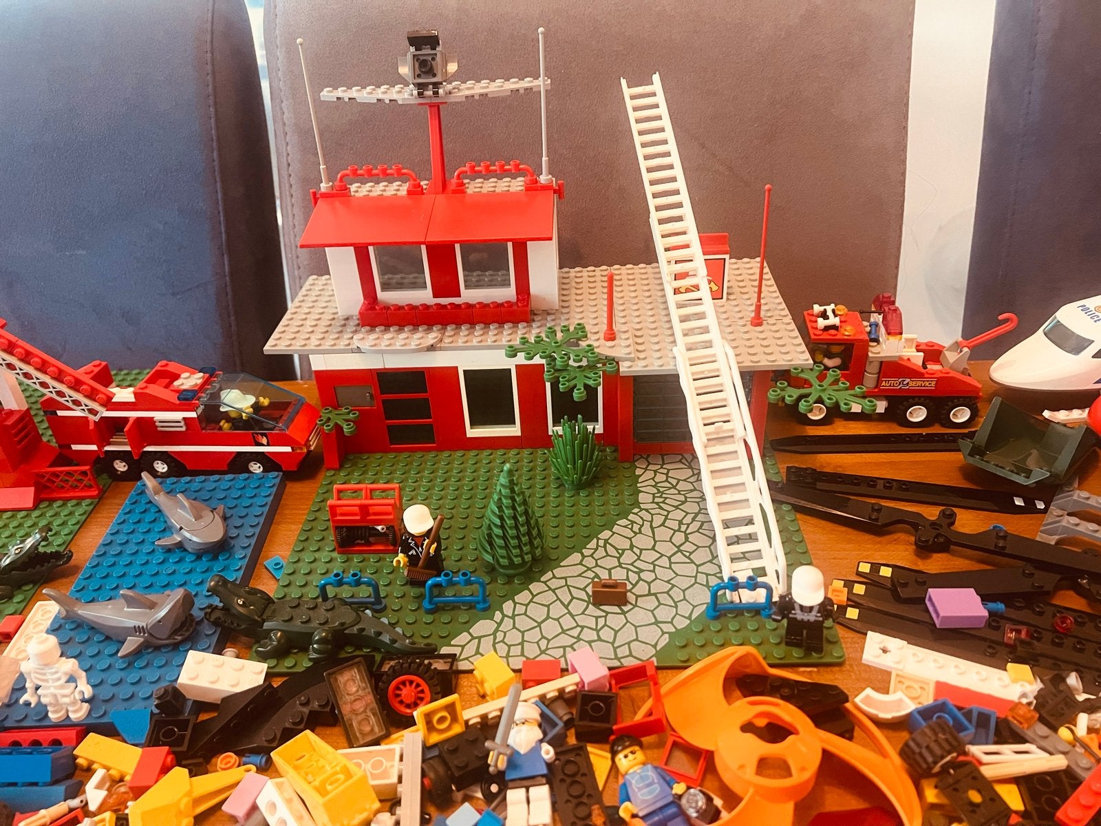 Foto 5 van Grote partij gemengde LEGO stenen en onderdelen
