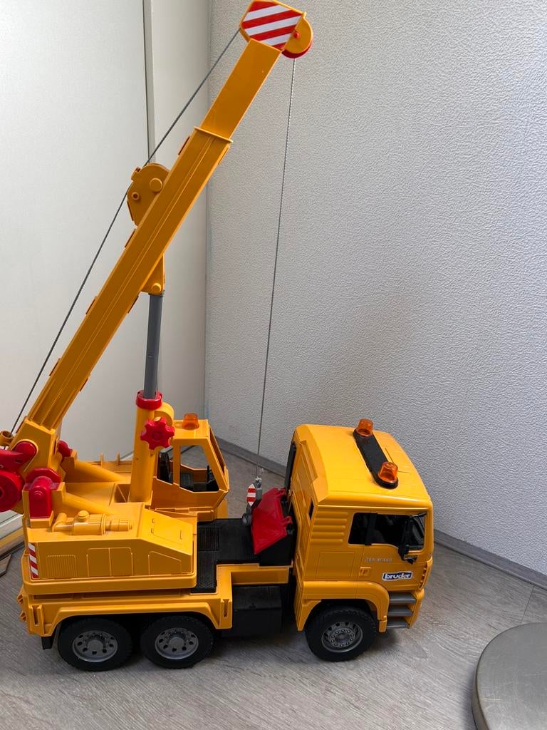 Bruder hijskraan/MAN kraanwagen, Ophalen, Zo goed als nieuw